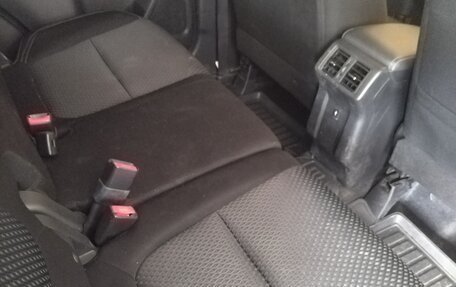 Mitsubishi Outlander III рестайлинг 3, 2019 год, 2 130 000 рублей, 10 фотография
