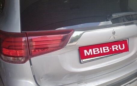 Mitsubishi Outlander III рестайлинг 3, 2019 год, 2 130 000 рублей, 8 фотография
