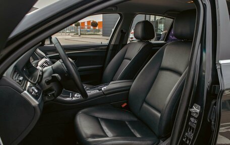 BMW 5 серия, 2015 год, 1 495 000 рублей, 11 фотография