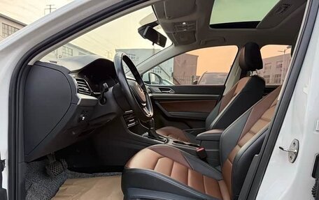 Volkswagen Lavida, 2022 год, 1 000 000 рублей, 11 фотография