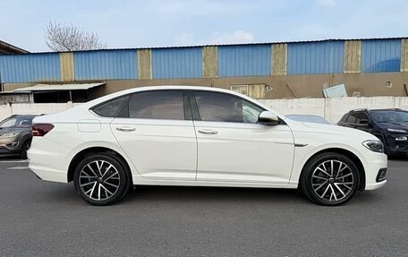 Volkswagen Lavida, 2022 год, 1 000 000 рублей, 8 фотография