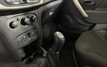 Renault Sandero II рестайлинг, 2018 год, 1 290 000 рублей, 13 фотография