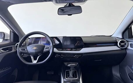 Chevrolet Monza, 2024 год, 1 215 000 рублей, 8 фотография