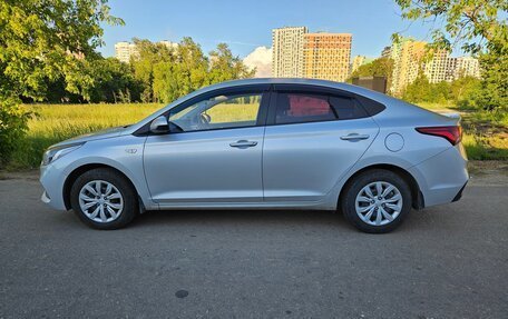 Hyundai Solaris II рестайлинг, 2017 год, 1 300 000 рублей, 4 фотография