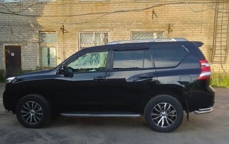 Toyota Land Cruiser Prado 150 рестайлинг 2, 2015 год, 3 740 000 рублей, 1 фотография