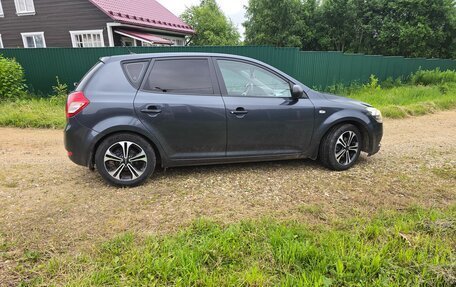 KIA cee'd I рестайлинг, 2011 год, 650 000 рублей, 1 фотография