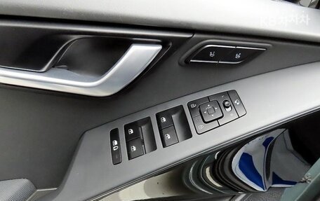 KIA Niro, 2022 год, 1 660 000 рублей, 18 фотография