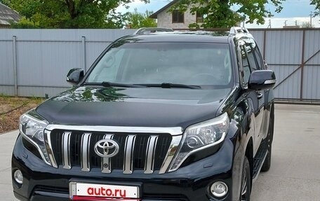 Toyota Land Cruiser Prado 150 рестайлинг 2, 2015 год, 3 740 000 рублей, 14 фотография