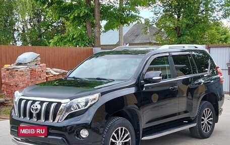 Toyota Land Cruiser Prado 150 рестайлинг 2, 2015 год, 3 740 000 рублей, 16 фотография