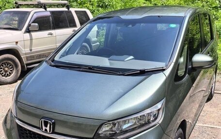 Honda Freed II, 2020 год, 1 515 000 рублей, 2 фотография