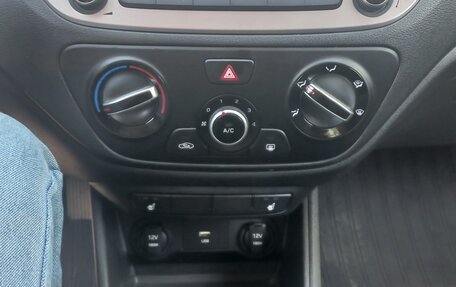 Hyundai Solaris II рестайлинг, 2022 год, 1 690 000 рублей, 9 фотография