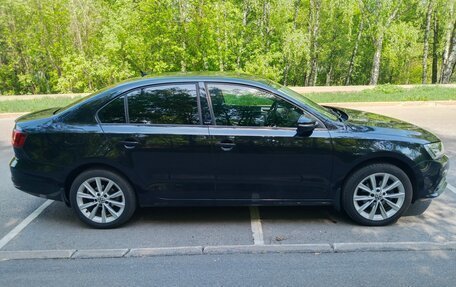 Volkswagen Jetta VI, 2016 год, 1 690 000 рублей, 3 фотография
