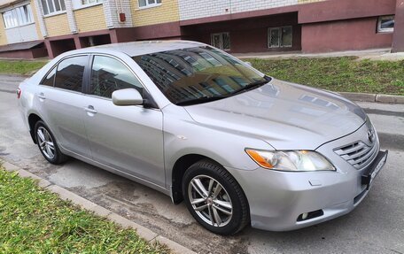 Toyota Camry, 2006 год, 880 000 рублей, 2 фотография