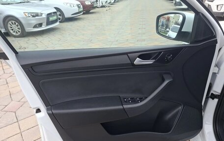 Volkswagen Polo VI (EU Market), 2021 год, 1 695 000 рублей, 27 фотография