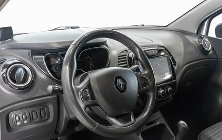 Renault Kaptur I рестайлинг, 2017 год, 1 060 000 рублей, 5 фотография