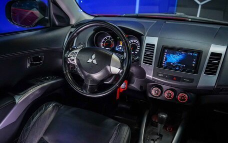 Mitsubishi Outlander III рестайлинг 3, 2010 год, 950 000 рублей, 22 фотография