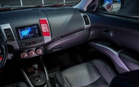 Mitsubishi Outlander III рестайлинг 3, 2010 год, 950 000 рублей, 24 фотография