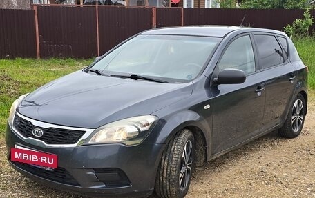 KIA cee'd I рестайлинг, 2011 год, 650 000 рублей, 6 фотография