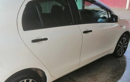 Toyota Yaris III рестайлинг, 2009 год, 7 фотография