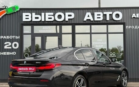 BMW 5 серия, 2021 год, 3 600 000 рублей, 2 фотография