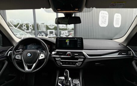 BMW 5 серия, 2021 год, 3 600 000 рублей, 14 фотография