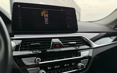 BMW 5 серия, 2021 год, 3 600 000 рублей, 17 фотография