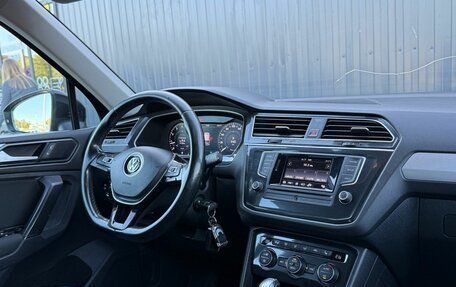 Volkswagen Tiguan II, 2017 год, 1 910 000 рублей, 15 фотография
