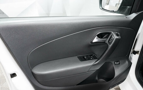 Volkswagen Polo VI (EU Market), 2016 год, 1 020 000 рублей, 15 фотография