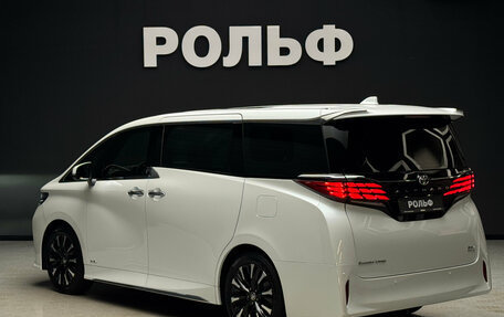 Toyota Alphard, 2024 год, 12 400 000 рублей, 3 фотография