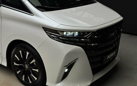 Toyota Alphard, 2024 год, 12 400 000 рублей, 8 фотография