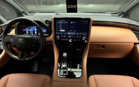 Toyota Alphard, 2024 год, 12 400 000 рублей, 10 фотография