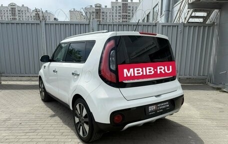 KIA Soul II рестайлинг, 2017 год, 1 575 000 рублей, 6 фотография