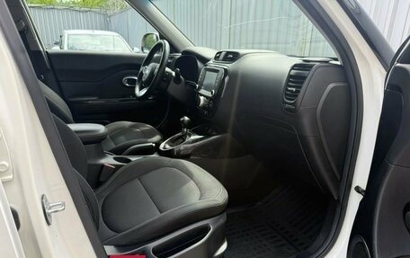 KIA Soul II рестайлинг, 2017 год, 1 575 000 рублей, 18 фотография
