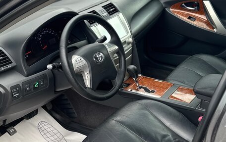 Toyota Camry, 2010 год, 890 000 рублей, 6 фотография