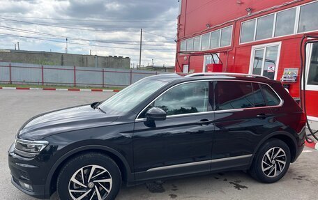 Volkswagen Tiguan II, 2018 год, 2 500 000 рублей, 6 фотография