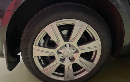 Audi A4, 2011 год, 1 600 000 рублей, 14 фотография