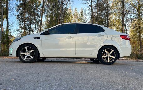 KIA Rio III рестайлинг, 2015 год, 1 050 000 рублей, 4 фотография
