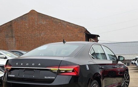 Skoda Superb III рестайлинг, 2026 год, 2 600 000 рублей, 3 фотография