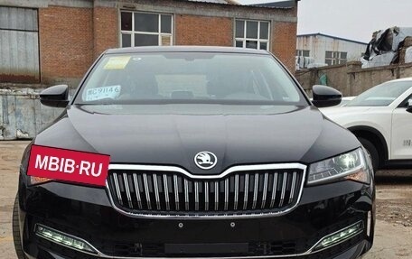 Skoda Superb III рестайлинг, 2026 год, 2 600 000 рублей, 5 фотография