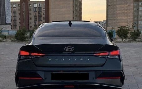 Hyundai Elantra, 2023 год, 1 780 000 рублей, 4 фотография