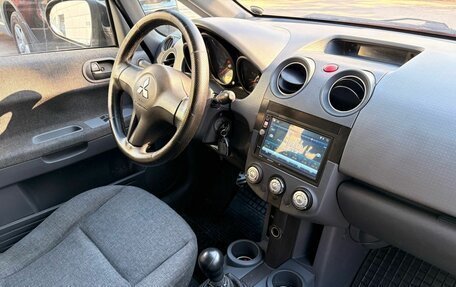 Mitsubishi Colt VI рестайлинг, 2006 год, 389 000 рублей, 11 фотография