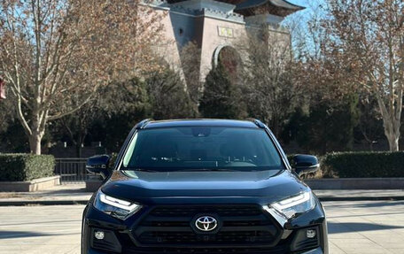 Toyota RAV4, 2024 год, 3 464 000 рублей, 2 фотография