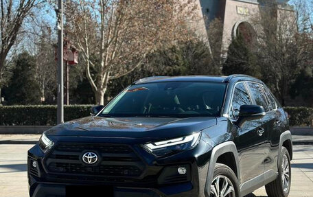 Toyota RAV4, 2024 год, 3 464 000 рублей, 1 фотография