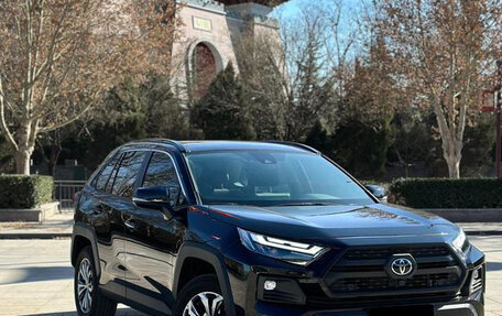Toyota RAV4, 2024 год, 3 464 000 рублей, 3 фотография