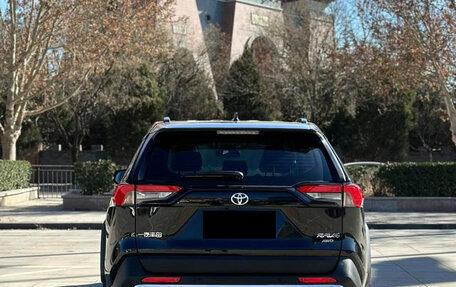 Toyota RAV4, 2024 год, 3 464 000 рублей, 5 фотография