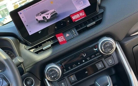Toyota RAV4, 2024 год, 3 464 000 рублей, 12 фотография