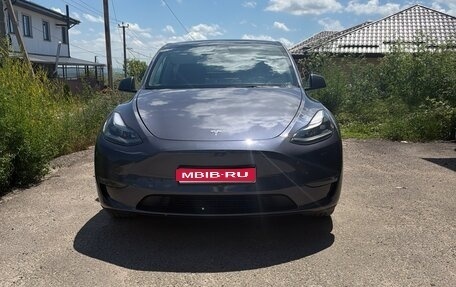Tesla Model Y I, 2023 год, 3 300 000 рублей, 1 фотография
