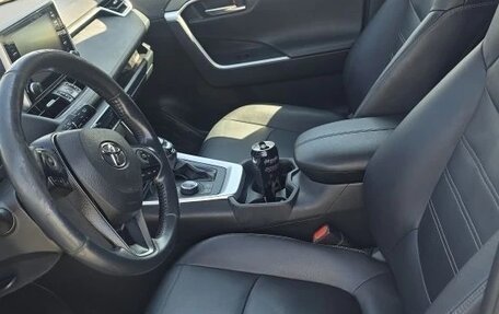 Toyota RAV4, 2020 год, 2 449 000 рублей, 1 фотография