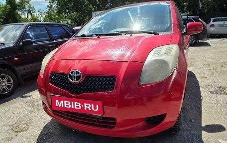 Toyota Yaris III рестайлинг, 2006 год, 460 000 рублей, 1 фотография