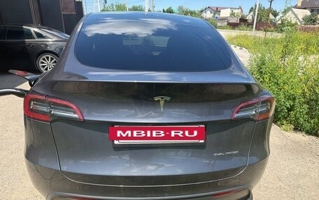 Tesla Model Y I, 2023 год, 3 300 000 рублей, 4 фотография